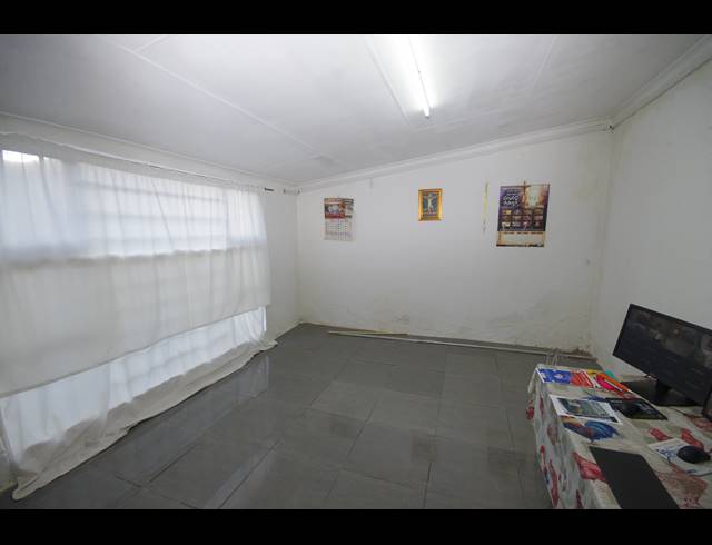 200M² INVESTMENT FOR SALE IN SPRINGS CENTRAL